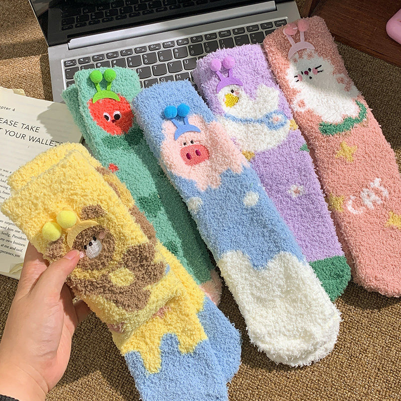 居家睡眠中筒保暖秋冬地板袜中筒珊瑚毛绒可爱卡通动物加厚袜子