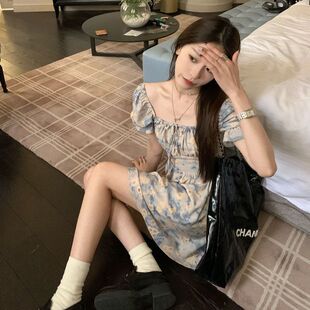 法式 甜美小个子收腰显瘦方领短裙 茶歇度假风碎花短袖 连衣裙女夏季