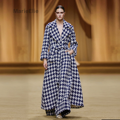 老钱风千鸟格粗花呢束腰长款大衣