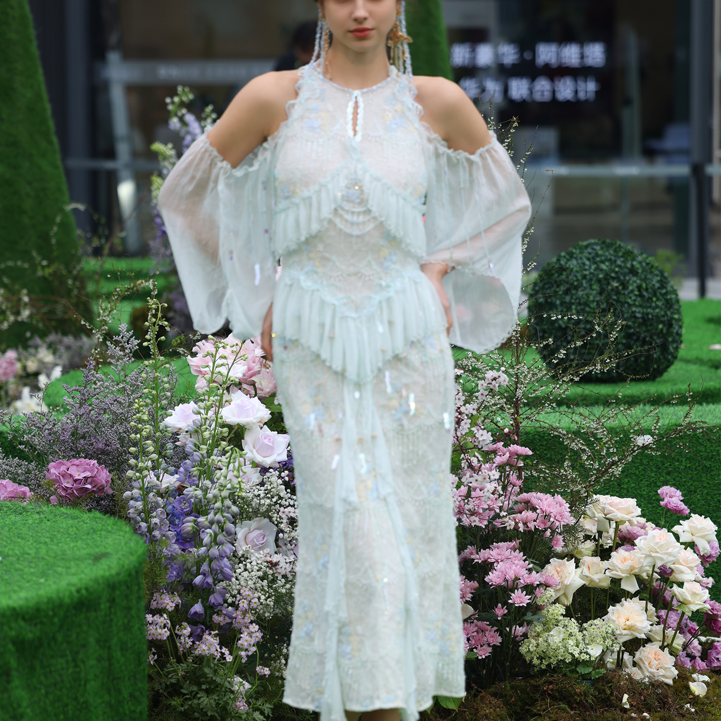 Marie Elie2025夏季新品冰晶公主秀款钉珠连衣裙