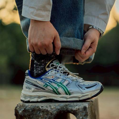代购CARNIVAL x Asics GEL-KAYANO 12.1亚瑟士联名运动休闲跑步鞋