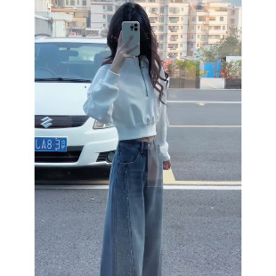 白色短款卫衣女2026新款今年流行爆款高级感早春季小个子洋气上衣