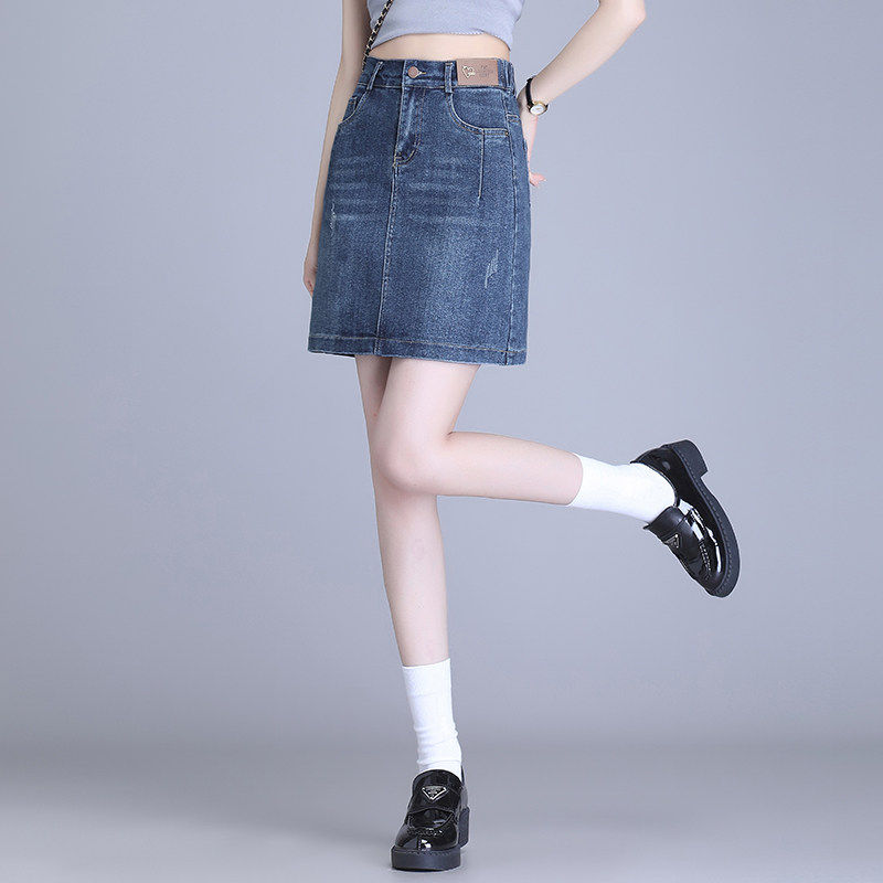 牛仔半身裙女2026年春秋季新款显瘦高腰a字包臀裙百搭一步短裙子