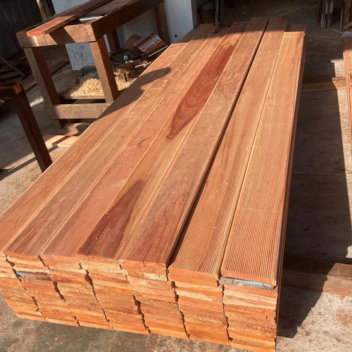 菠萝格【巴劳木】柳桉木山樟木