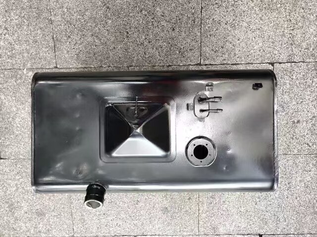 适用日产货车凯普斯达油箱总成油箱支架NT400油箱体总成正厂品质