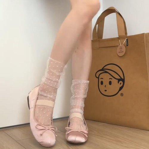 纯欲白色小波点超薄透明纱中筒袜