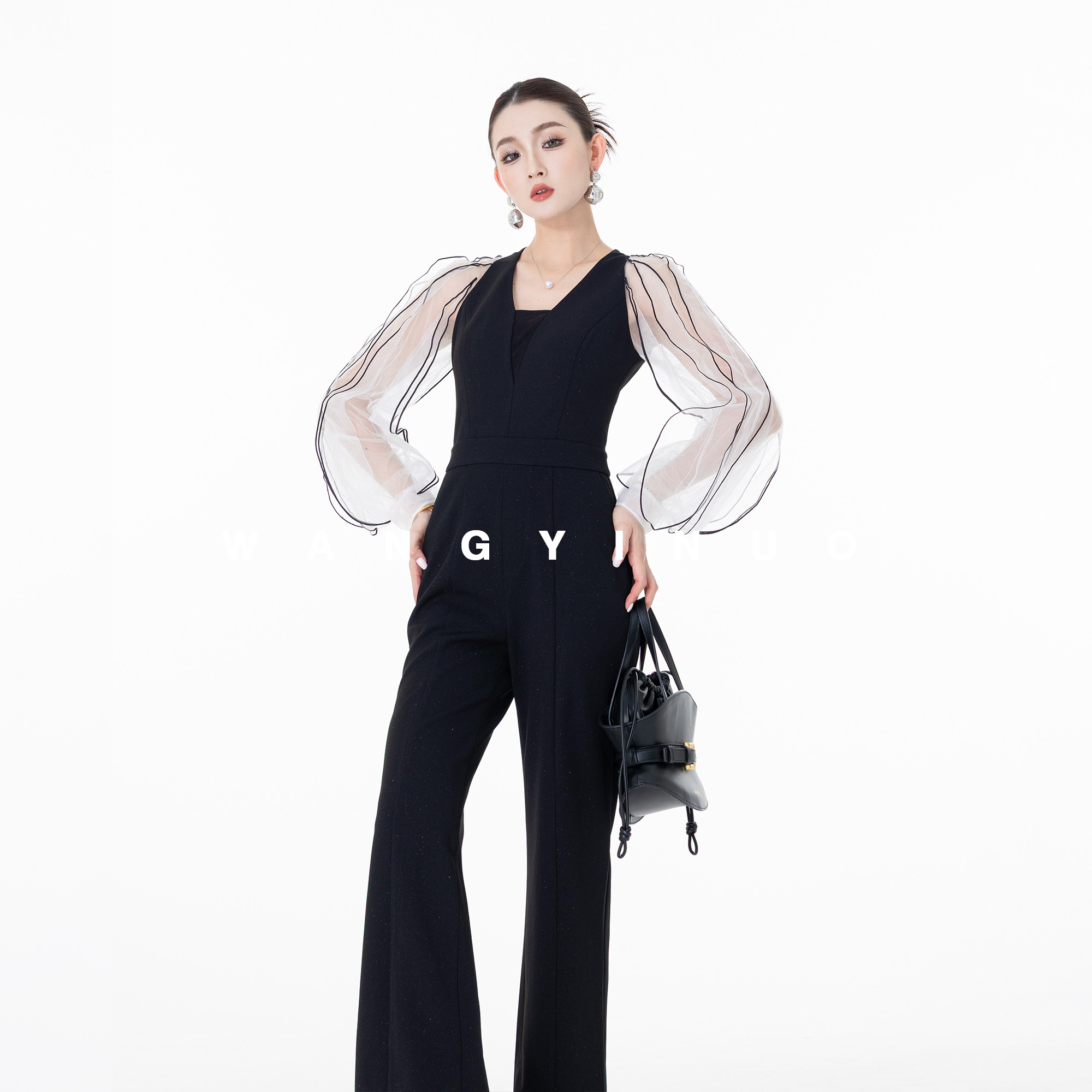 MD依诺【奥汀日记】2026夏季气质直筒设计感高腰通勤风休闲连体裤