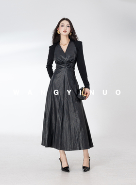 MD依诺【惬意时光】2025秋季款显瘦气质百搭时尚轻奢拼接皮连衣裙