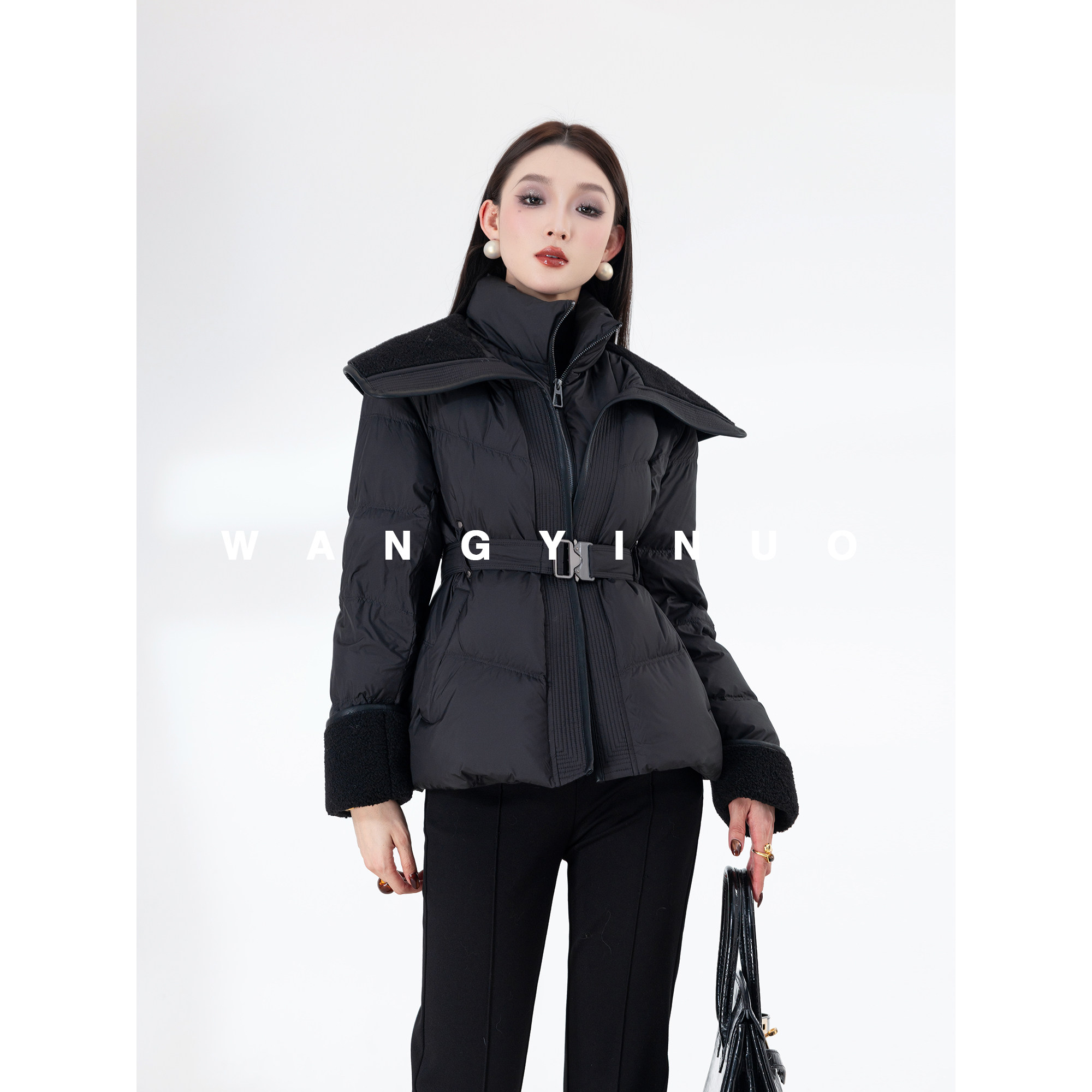 MD依诺【暖棕织边】2025冬季新款显瘦气质时尚轻奢保暖羽绒服外套