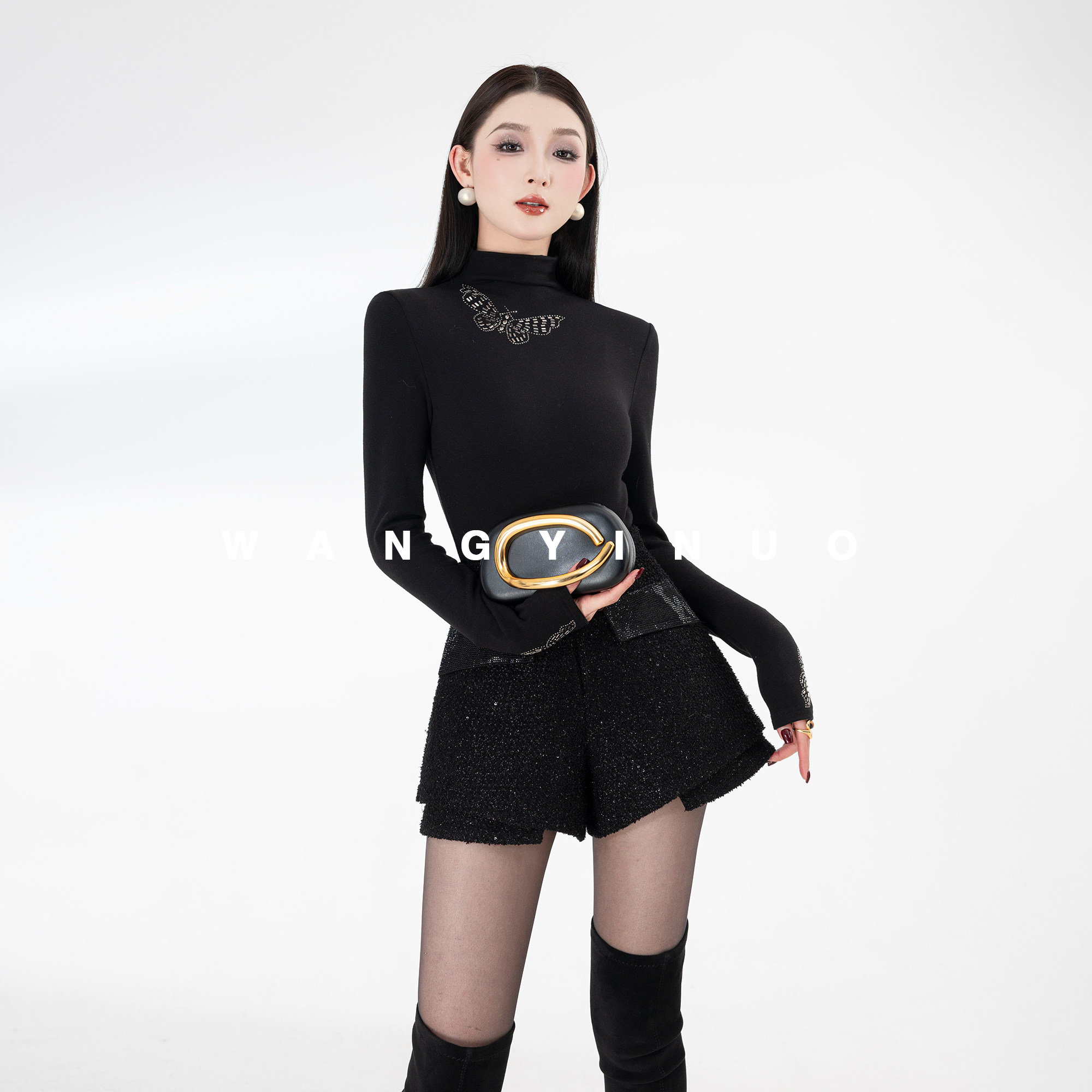 MD依诺【蝶影花期】2025冬新款时尚气质显瘦拼接保暖打底长袖上衣