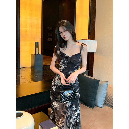 Norain不下雨 法式荷叶边褶皱碎花黑色连衣裙女夏季海边度假裙子