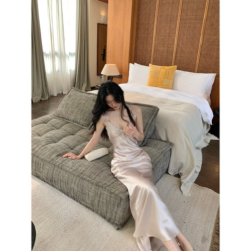 Norain不下雨法式蕾丝吊带连衣裙