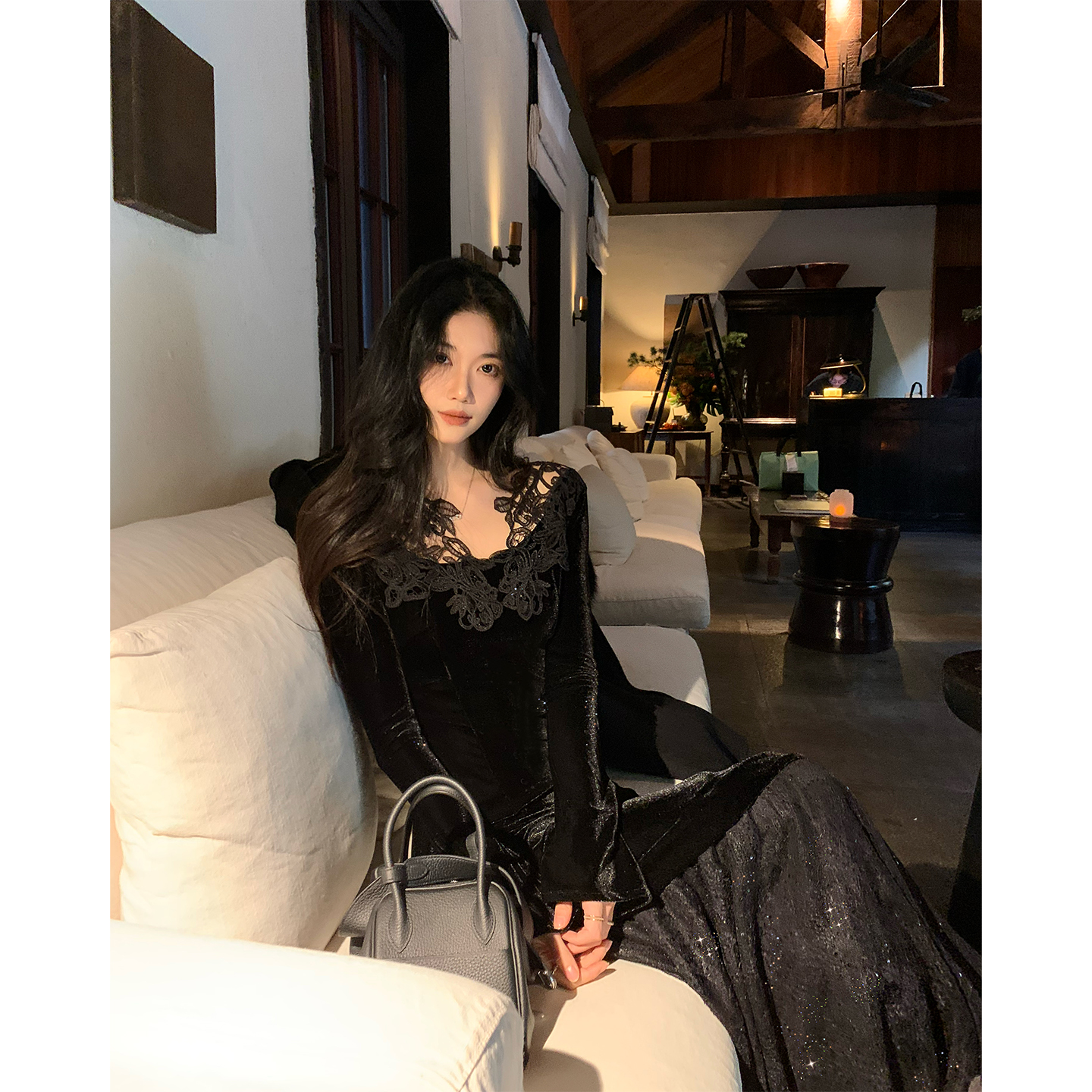 Norain不下雨 黑色蕾丝拼接丝绒连衣裙女冬法式收腰修身长裙礼服