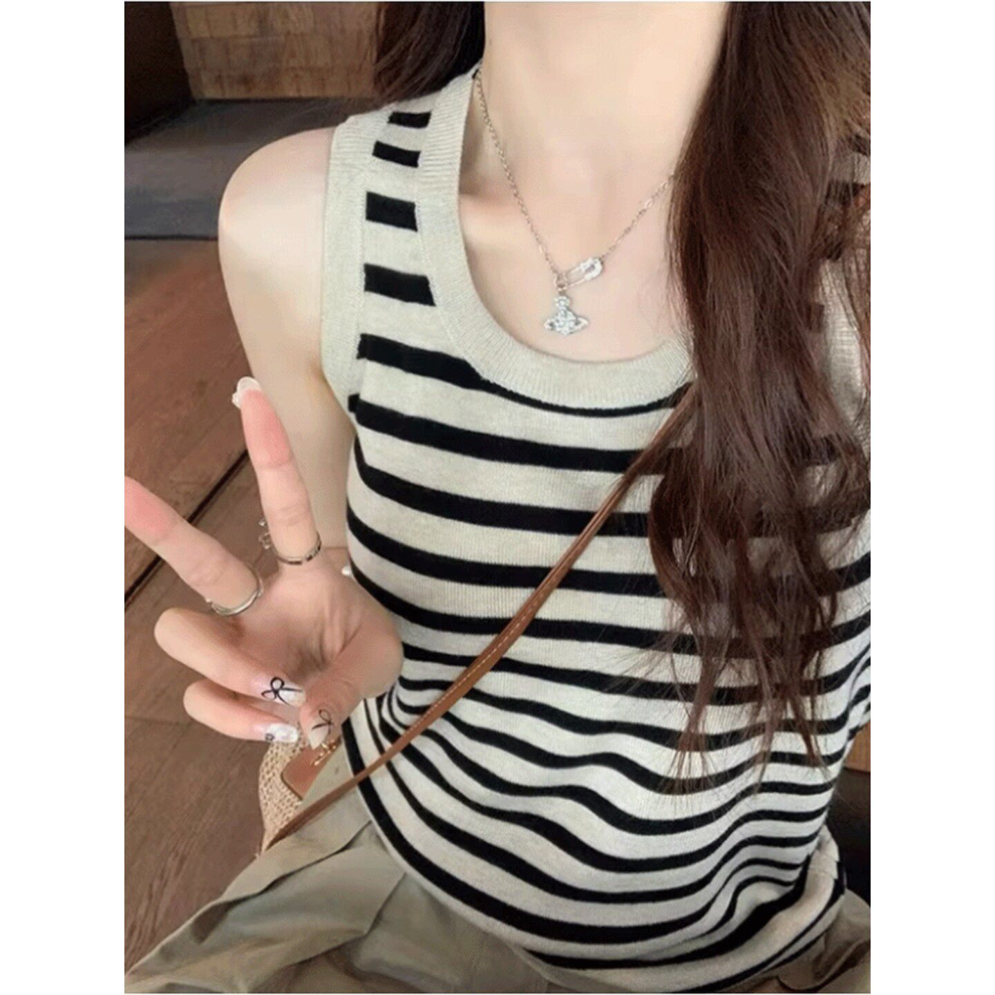 泰国绝美小吊带背心内搭女夏季外穿打底运动无袖挂脖条纹针织上衣