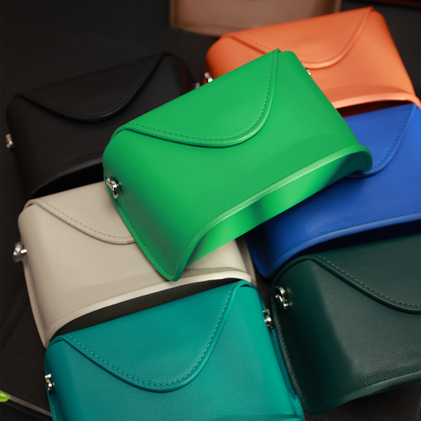 cam-in真皮三角磁吸款GR3X相机包