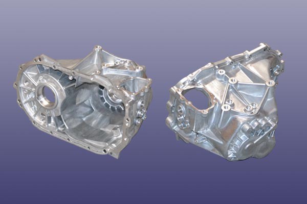 奇瑞A3瑞虎艾瑞泽7DVVT发动机QR525变速箱变速器壳体中壳大壳