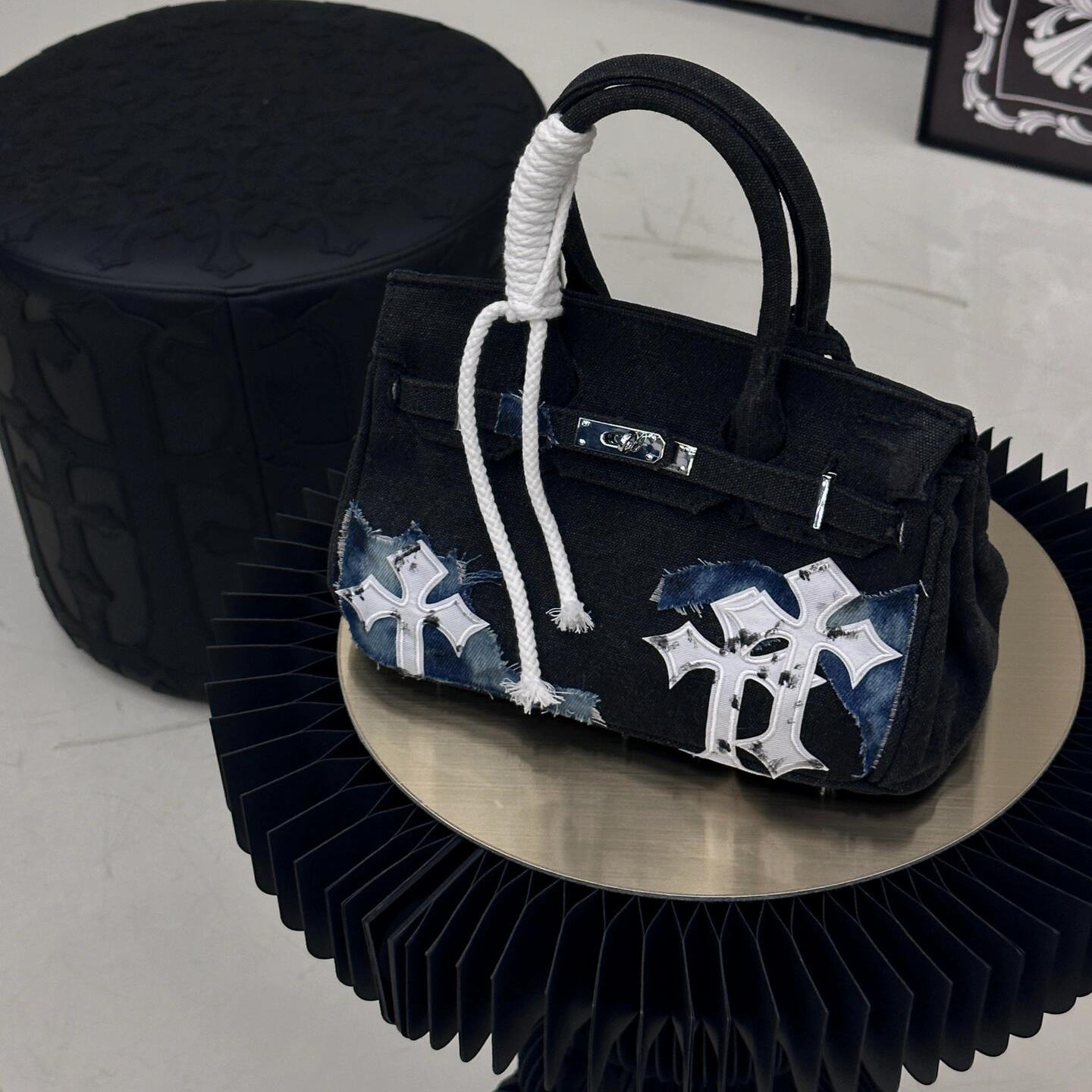 高品质现货 2025年新款潮牌帆布拼接手提托特包十字架大容量