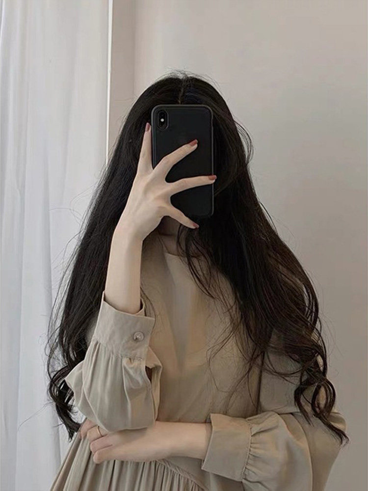 2024 AUTUMN NEW HIGH-END LIGHT LUXURY FRENCH LONG SKIRT DESIGN SENSE NICHE LOOSE TO COVER THE FLESH AND LOOK THIN LONG-SLEEVED DRESS