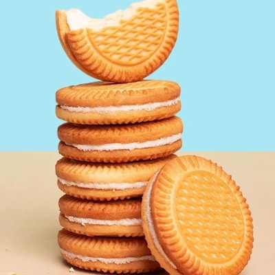 香蕉味夹心饼干老式怀旧80后小时候的经典零食酥脆下午茶点心