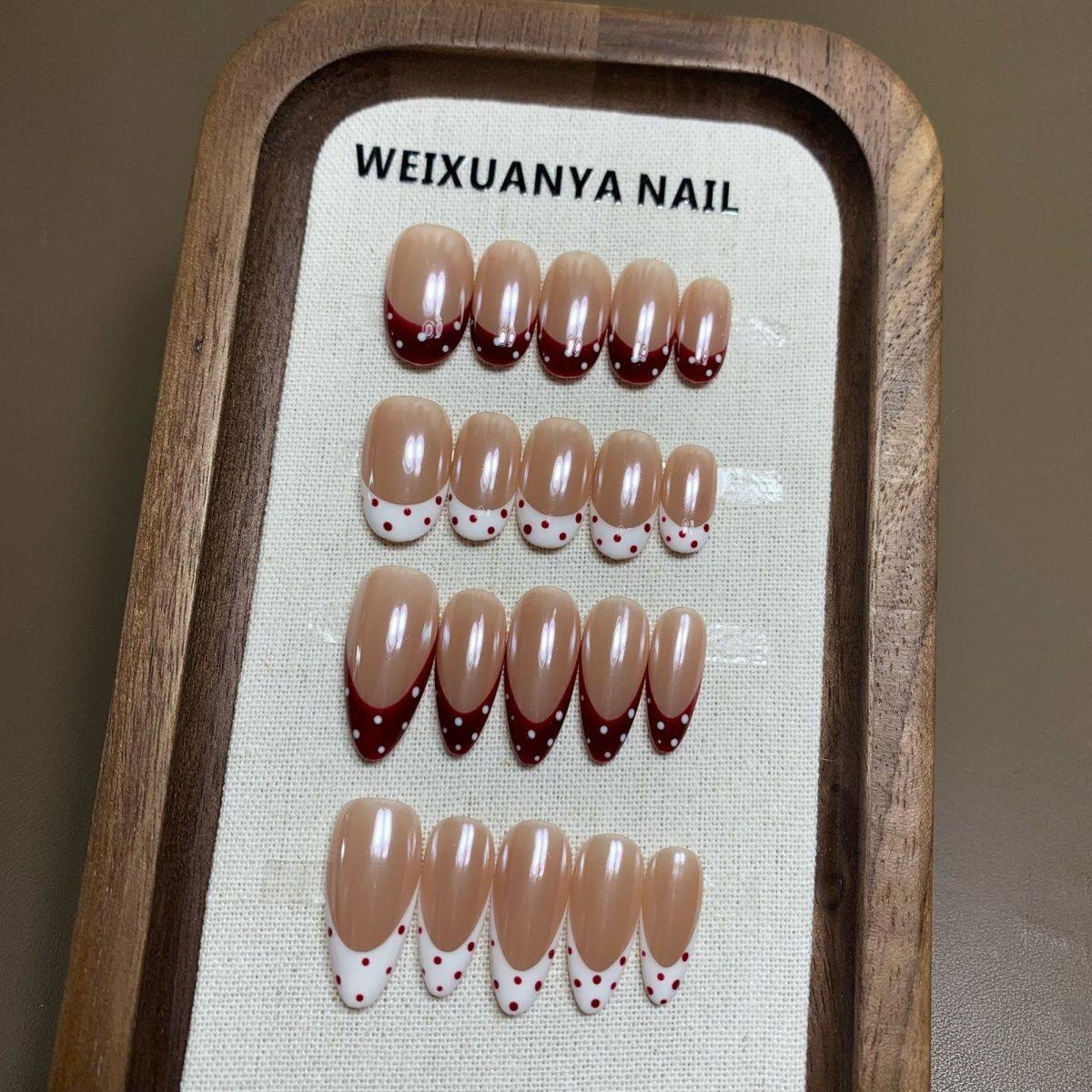 海莉法式波点-新款纯手工秋冬显白法式波点美甲高级可爱贴片穿戴,彩妆/香水/美妆工具,穿戴甲/甲片,淘宝优惠券,粉丝福利购,淘宝优惠卷