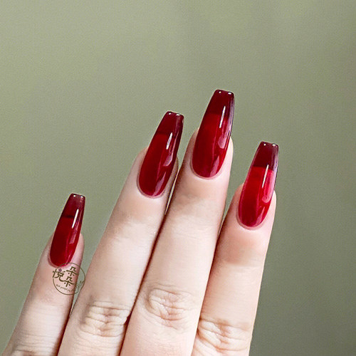 穿戴美甲贴片冰透红酒红色牛血色
