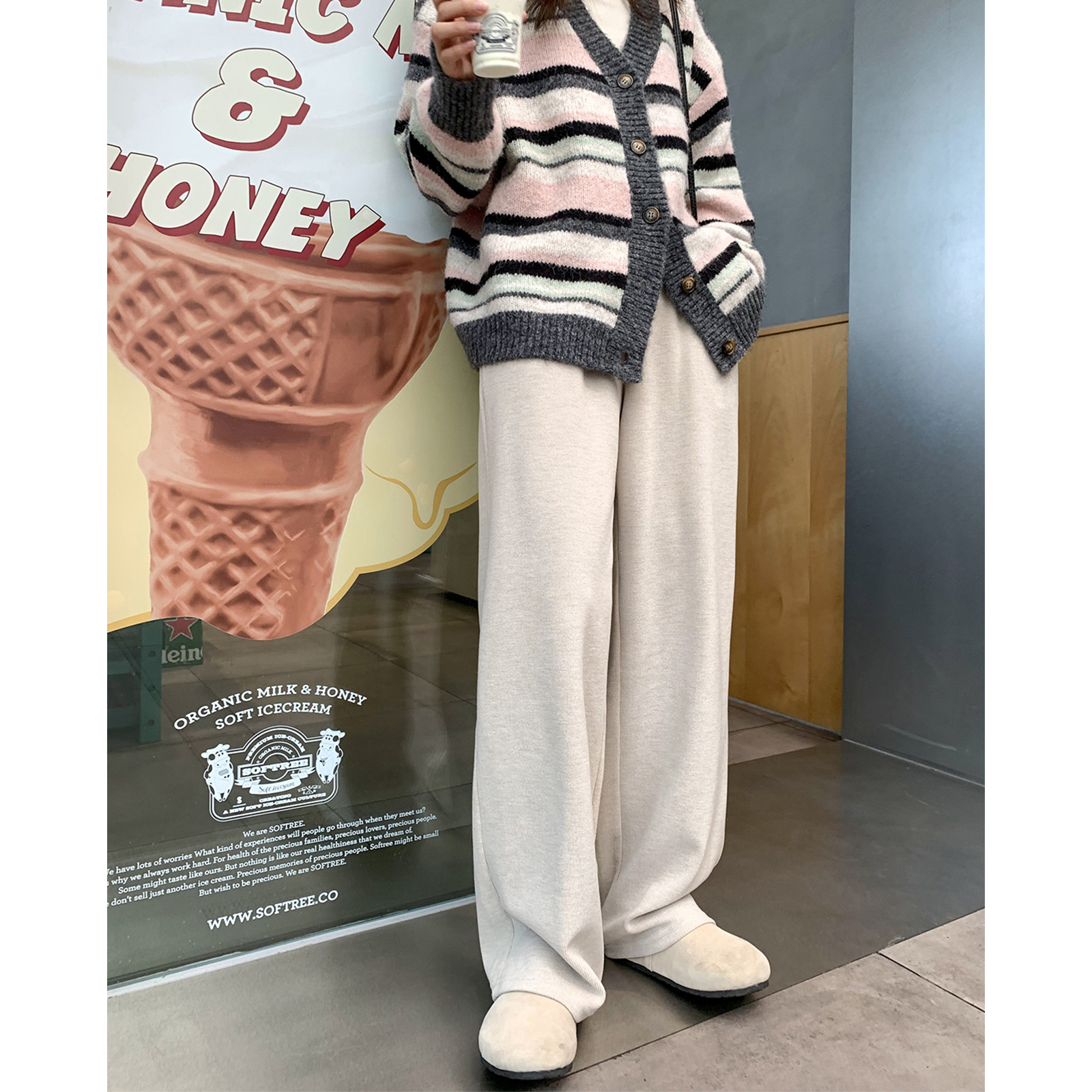 你好卡农 磨毛坑条松紧腰直筒休闲裤女2023新款高腰宽松显瘦长裤