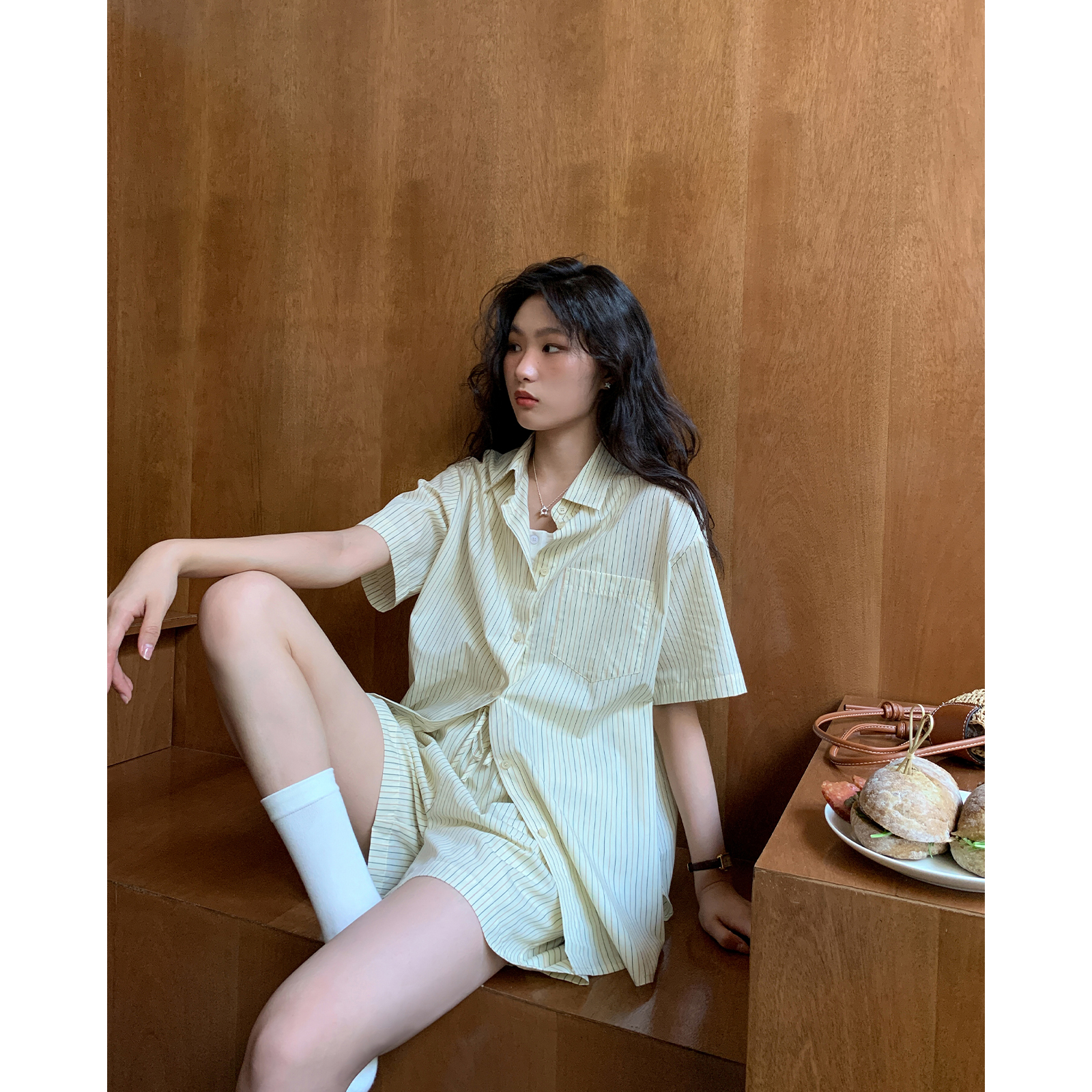 你好卡农 条纹短袖衬衫休闲短裤套装女夏2023新款假日宽松两件套