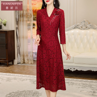 连衣裙收腰显瘦蕾丝女装 妈妈时尚 新款 香妮芬高端气质v领2025秋季
