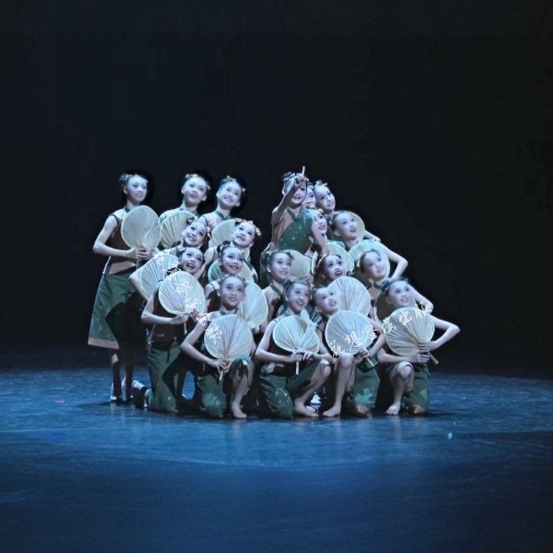 新选童年的夏夜演出服外婆桥蒲扇摇E过的夏天儿童表演服古典舞舞