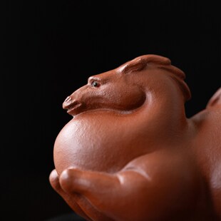 新品赵永辉紫砂茶宠摆件唐马手工B朱泥茶玩生肖马精品可养茶道装