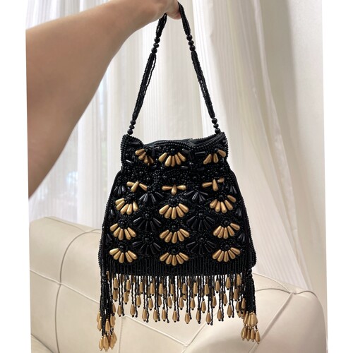 现货印度纯手工钉珠亮片扇贝手提束口福袋珠绣串珠单肩腋下包手拎