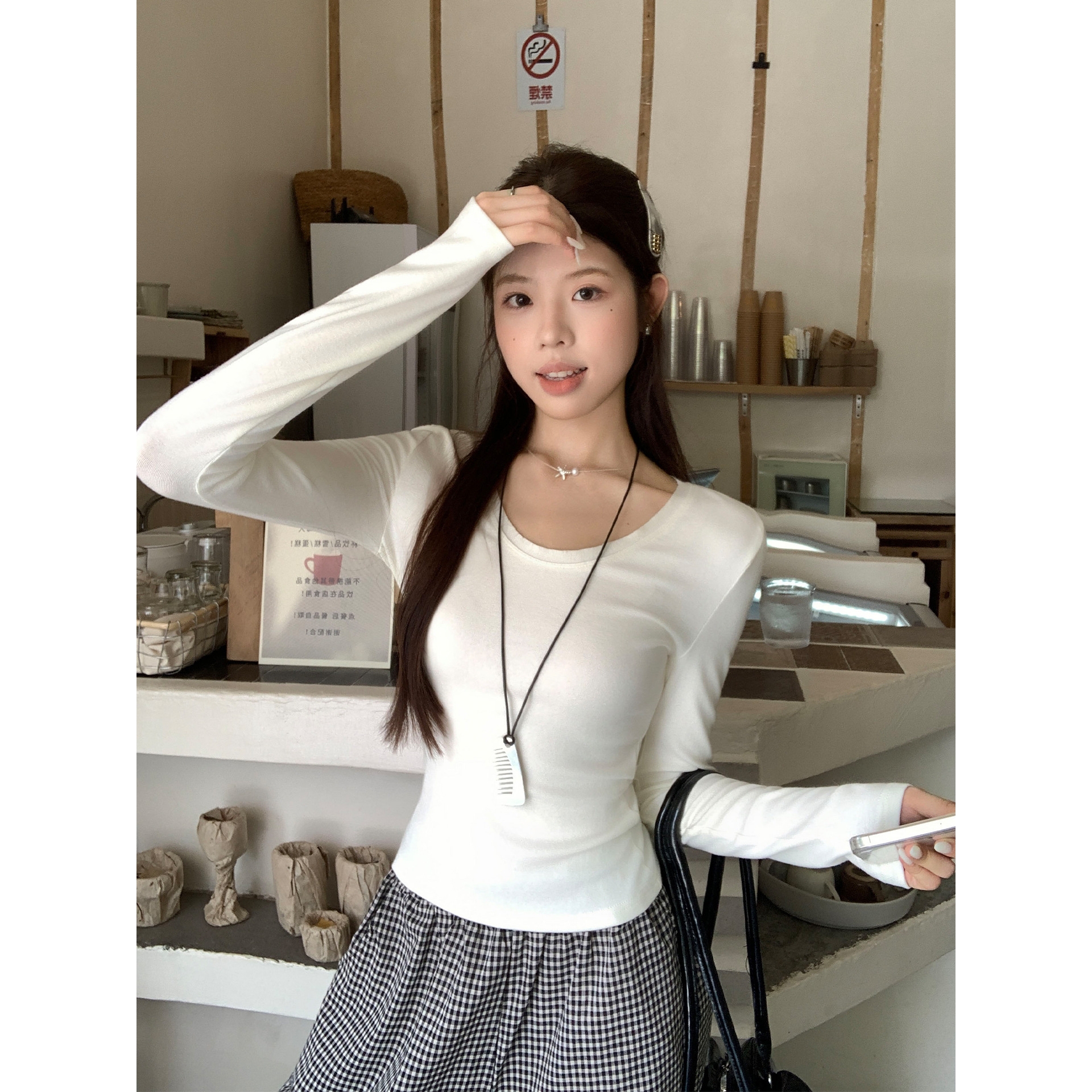 白色V领正肩长袖T恤2025秋季新款打底衫内搭修身显瘦氛围感上衣女
