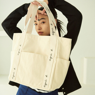 日本潮牌简约字母单肩包