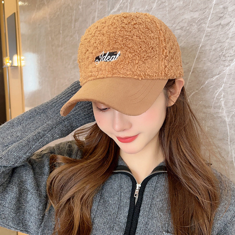 帽子秋冬季羊羔毛绒字母棒球帽女百搭加厚保暖显脸小鸭舌帽男韩版