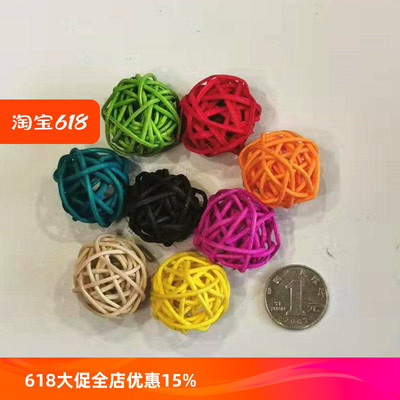 啃咬玩具鹦鹉闭门养鸟薄利多销