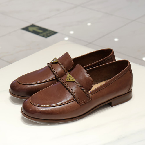 HS262803 HARSON/哈森女鞋  2026年春 平跟单鞋 商场新品