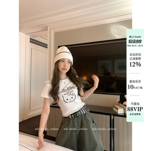 MLS kitty街区 萌趣出击2026春夏新款上衣女正肩凯蒂猫咪印花T恤