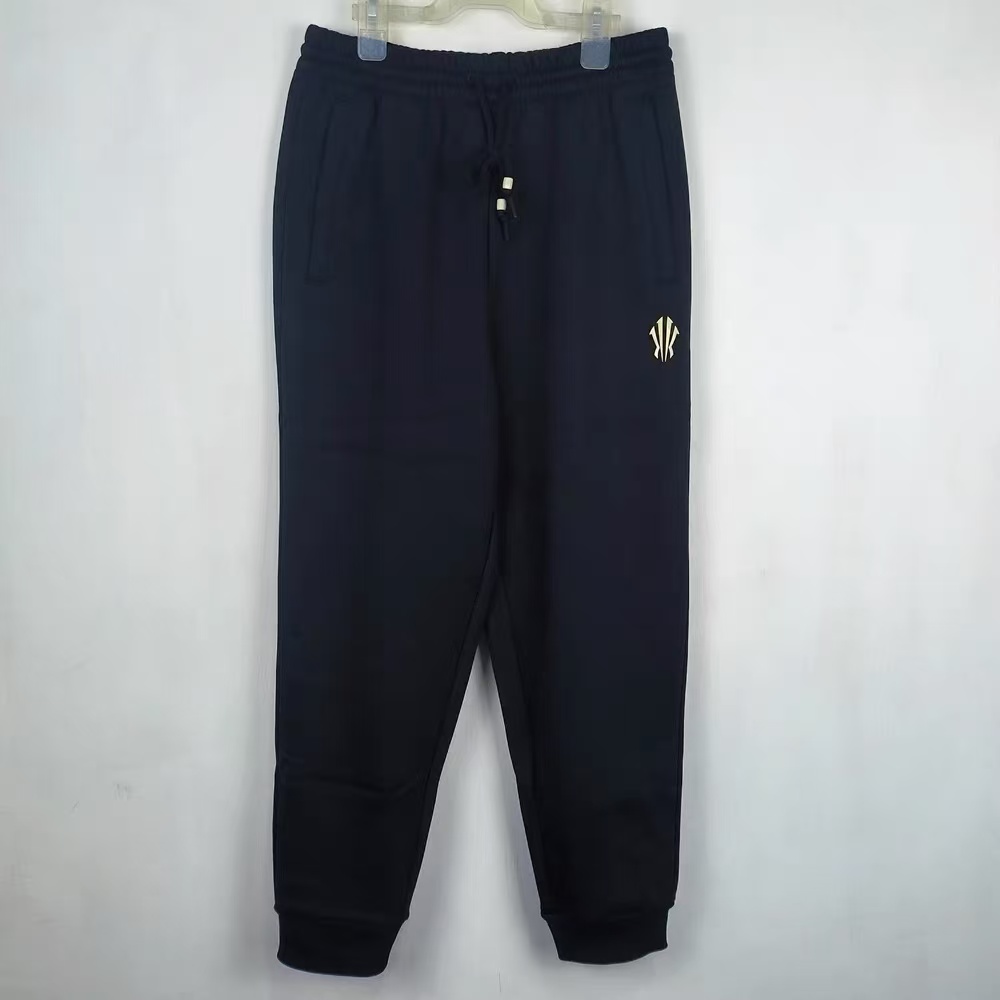 安踏凯里欧文系列2025冬季