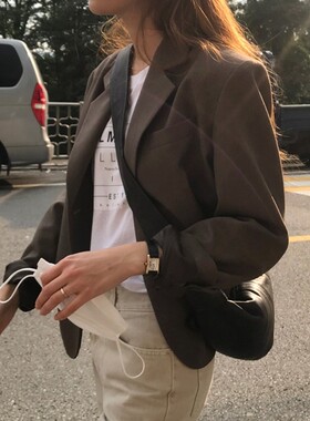 ◆ 博主款 2024春款 休闲宽松高级感冷灰色小个子短款西装外套女