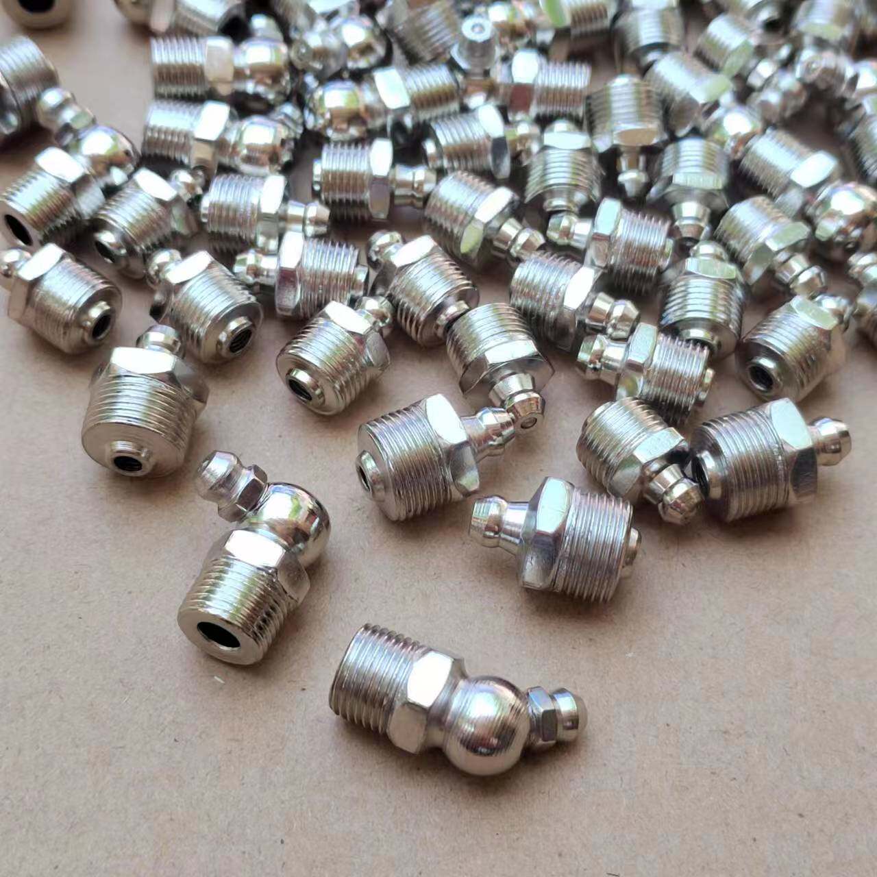 大号黄油嘴黄油枪油嘴m12m14国标汽货车挖机铲车直嘴弯油嘴子通用