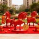 人气2026生肖马雕塑户外玻璃钢马年商J场布置场新年景园林景观装