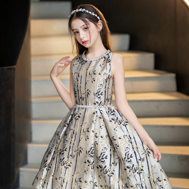 新选女童走秀演讲m朗诵公主裙女大童钢琴演奏小提琴主持人演出晚