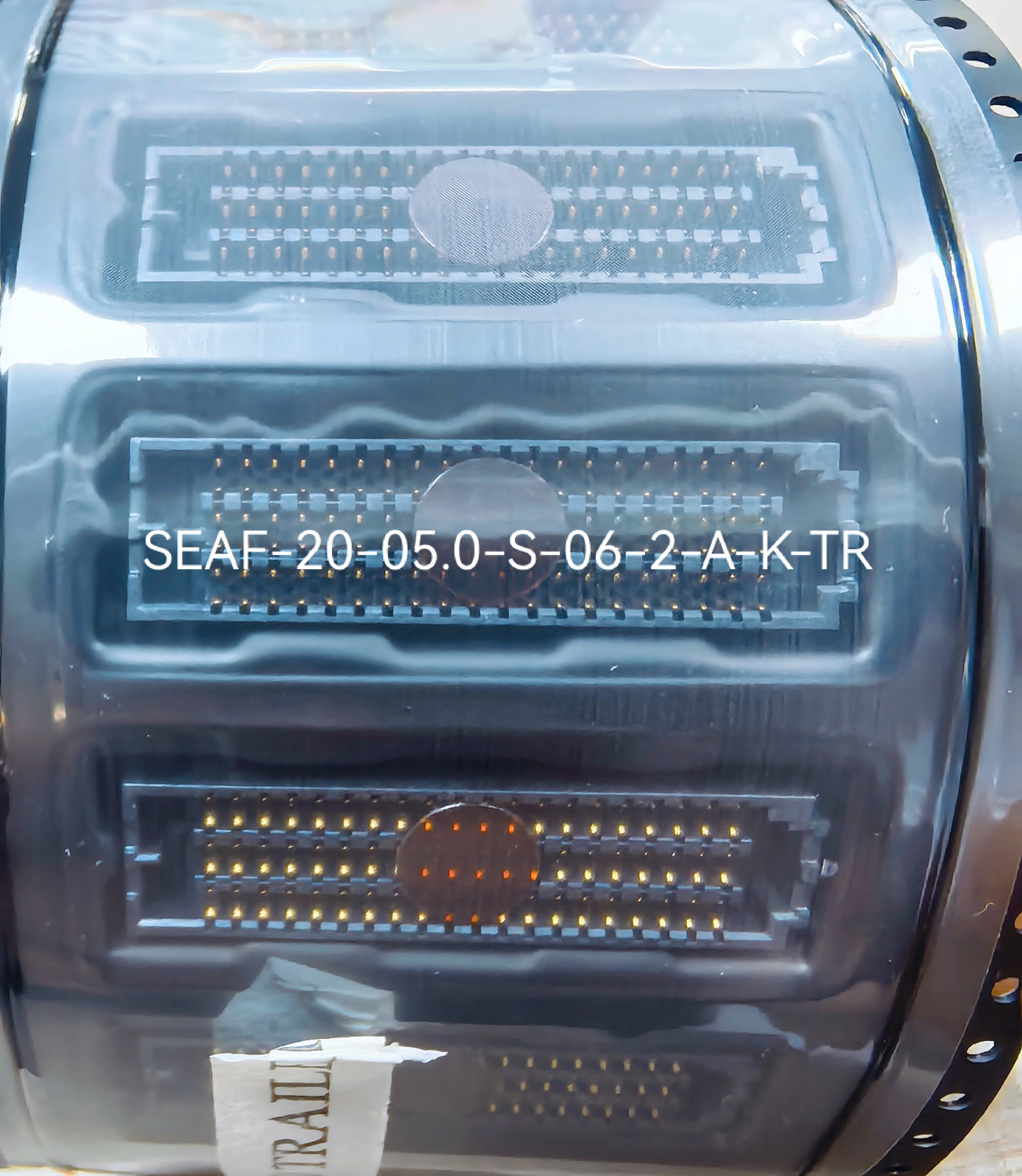 SEAF-20-05.0-S-06-2-A-K-TR 高密度板对板母座连接器