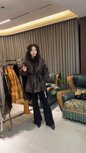 灯笼袖羽绒服油蜡皮外套,狐狸毛领