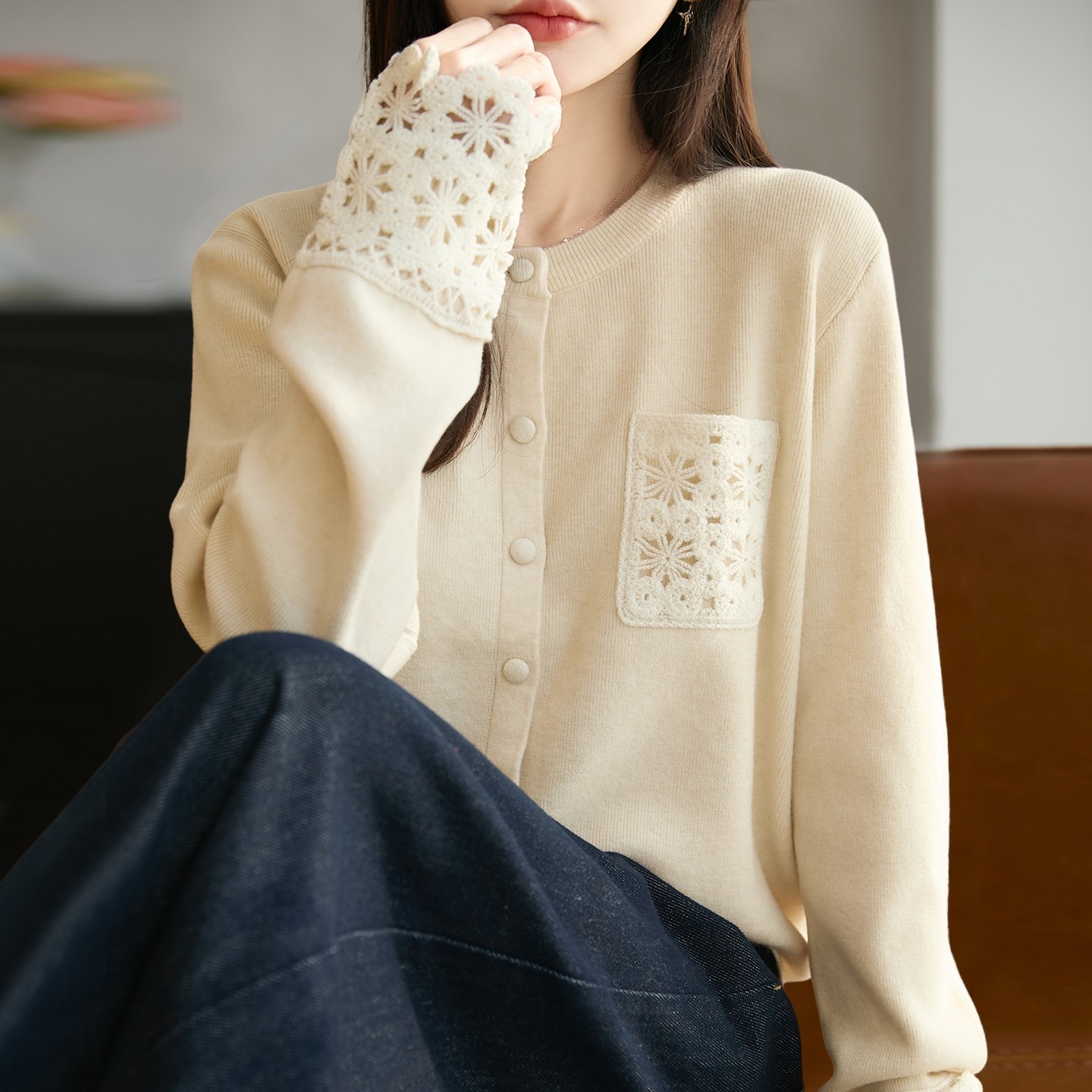 2026新款蕾丝口袋纽扣针织开衫外套女洋气大码女装上衣秋冬毛衣,女装/女士精品,毛针织衫,淘宝优惠券,粉丝福利购,淘宝优惠卷