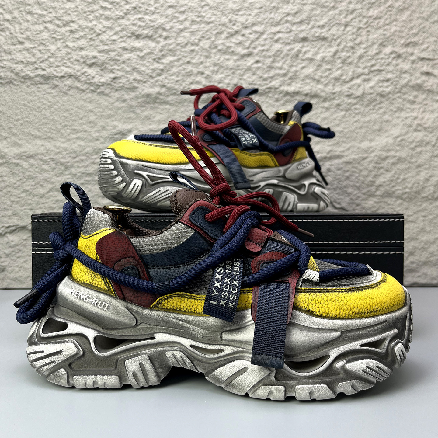 欧洲站男鞋潮流春季新款皮面拼色运动休闲鞋软底痞帅百搭老爹鞋潮,流行男鞋,老爹鞋,淘宝优惠券,粉丝福利购,淘宝优惠卷