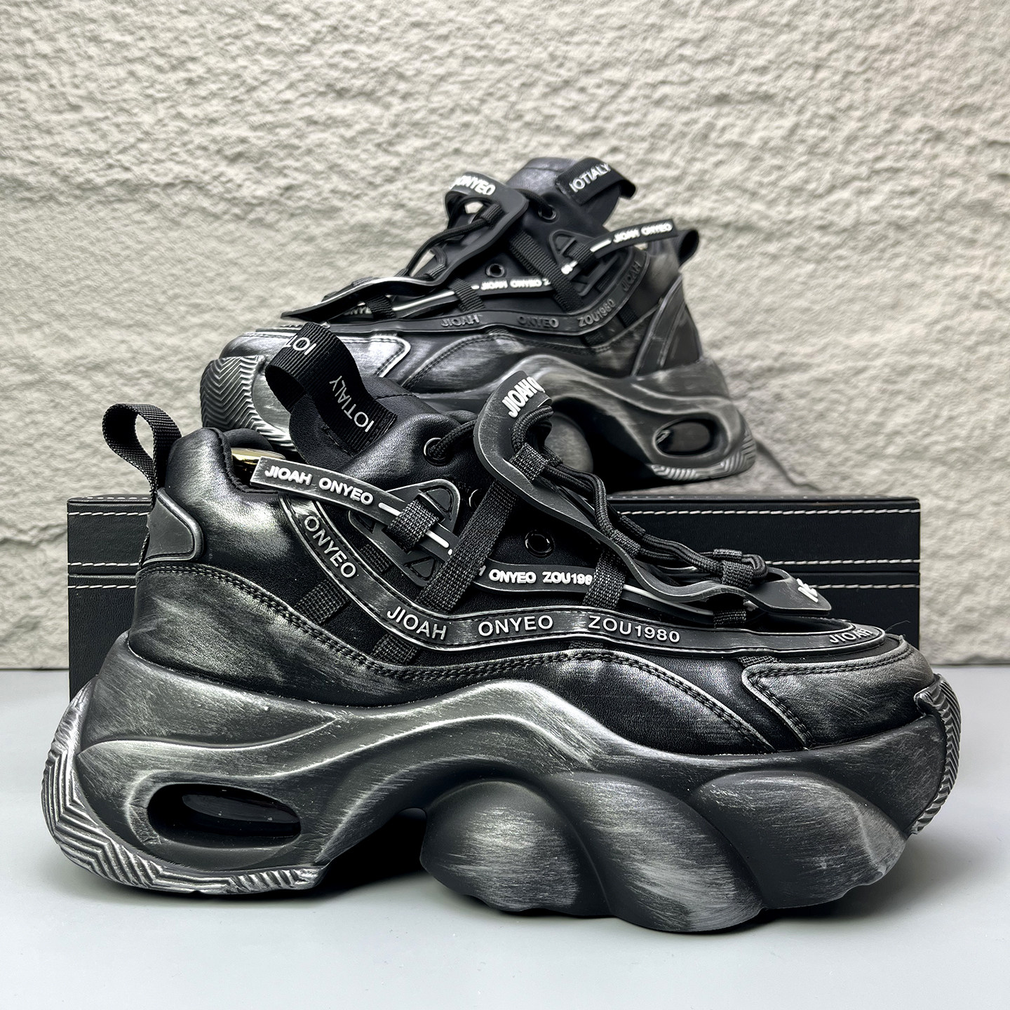 复古风老爹鞋男系带秋冬新款擦色做旧休闲鞋厚底增高鞋低帮男潮鞋,流行男鞋,老爹鞋,淘宝优惠券,粉丝福利购,淘宝优惠卷