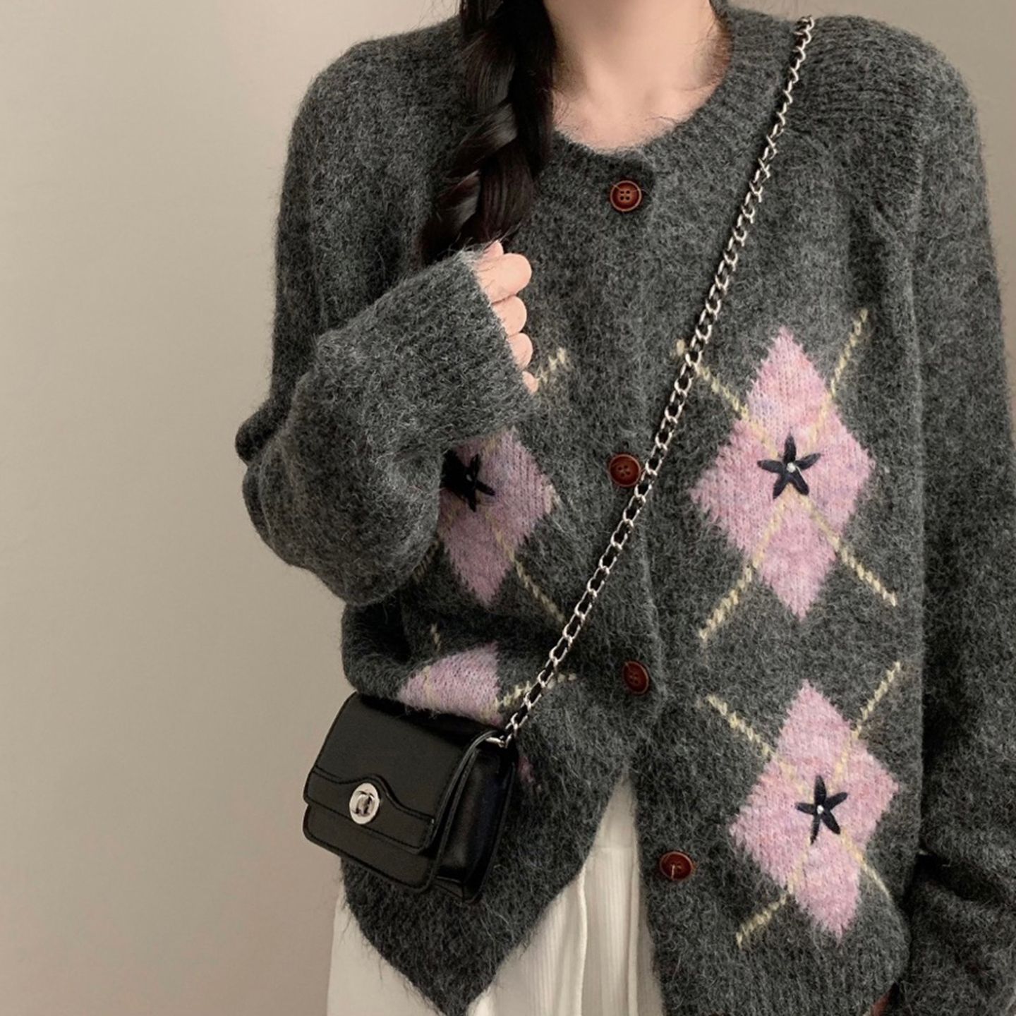 美式经典菱格撞色毛衣开衫