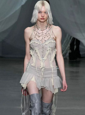 SWEETOWN秀场款#荒芜废土风褶皱半身裙蝴蝶结系带网纱不规则短裙