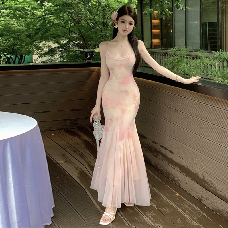 SWEETOWN人间水蜜桃#超仙度假风吊带鱼尾包臀裙甜辣妹显瘦连衣裙